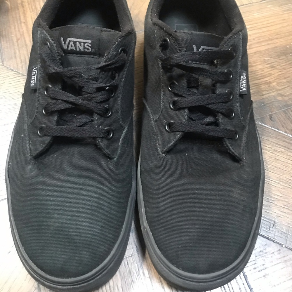 Men’s black Vans sz 10.5